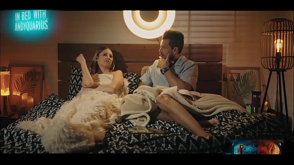 Play MP4 - IN BED WITH REBECCA VOLPETTI &period; ITALIAN X STAR&excl;