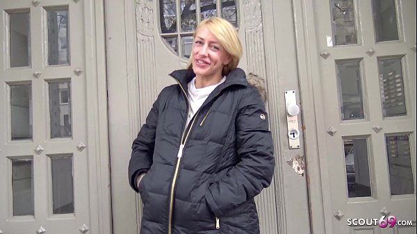 GERMAN SCOUT BERLINER FITNESS UND_TATTOO MODEL SANDY BEI STRASSEN_CASTING_FÜR GELD GEFICKT