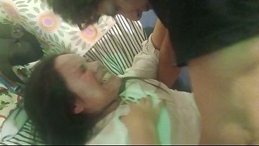 &quot_OH MY GOD,&quot_ she says, talking about how much it hurts when he sticks his huge cock in her (No faces covered, no filters, 100% real sex)