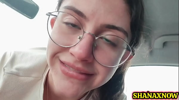 POV BLOWJOW CUM IN THROAT INSIDE CAR RAINY DAY 
