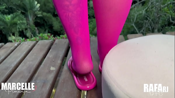 Nonton Primos Safados Vieram Me Fuder Na Varanda Da Casa De Praia.com A Fam&iacute;lia Toda Na Sala. thumbnail