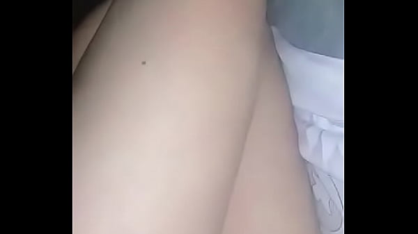 Se toca la vagina