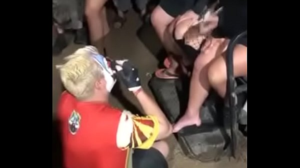 Clown Worshiping Feet Clip 2