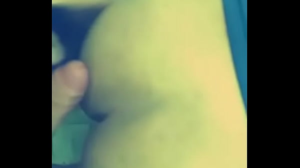 Play MP4 - Loiro gostoso gozando na meu bumbum