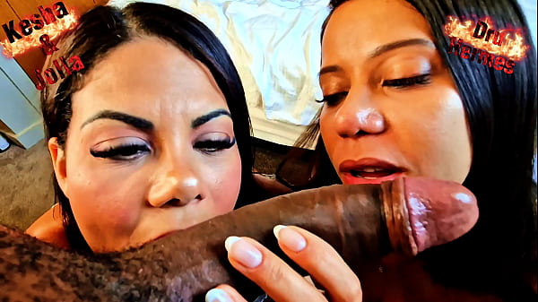 DOUBLE SLOPPY BLOWJOB LATINA SLUTS 