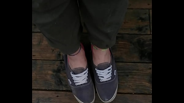 Nonton Trashed Vans thumbnail