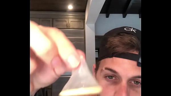 Play MP4 - Showing a fan how he used a condom and gave him a big cumshot