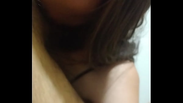 Play MP4 - TRANS JOVENCITA SE LA COME ENTERA Y LE GUSTA QUE LA ESCUPAN