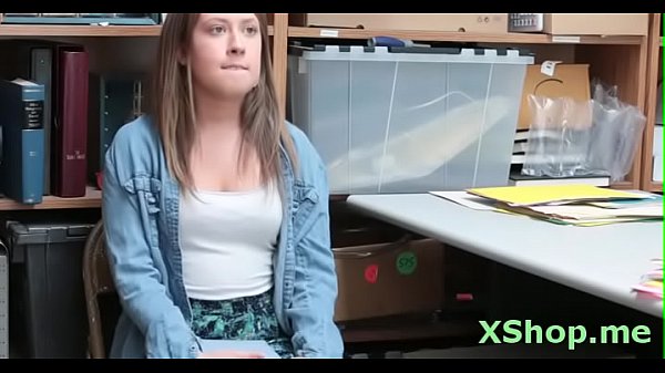 Nude beauty BrookeBliss gets boobs licked