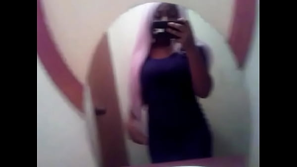 Play MP4 - Young black teen teases with her slutty body