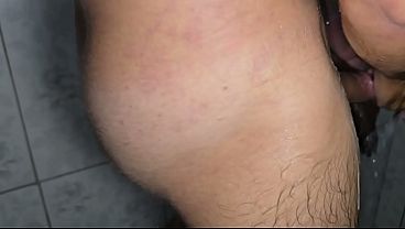 Mulher Pagou Para Um Macho Foder Seu Marido E Filmou Tudo thumbnail