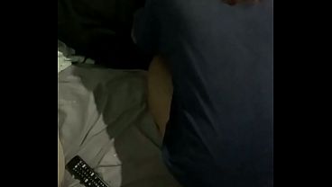 Me La Chupa Escondida En El Sof&aacute;, Casi Nos Descubren Al Final thumbnail