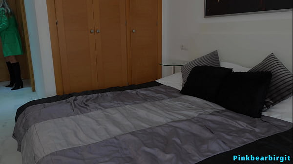 Nonton Disappointed Milf Came Home Alone &ndash; Her Satisfyer Was Waiting thumbnail