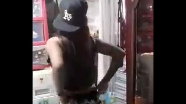 Melanie DiazBailando Bien Rico