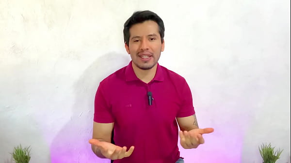 Medico revisa a paciente venezolano dotado y termina dandole sexo oral en el consultorio del hospital !Relato sexual