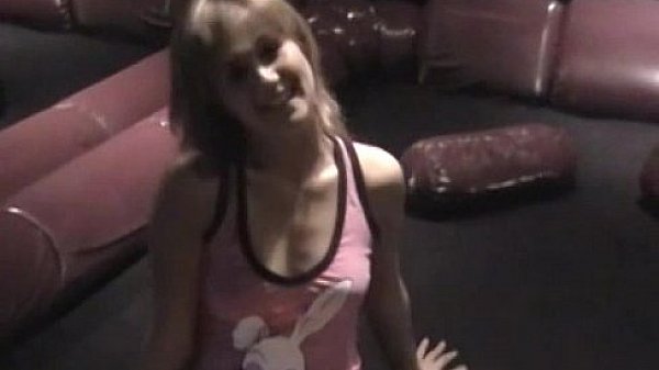 Blow-job amateur likes facial treatment 