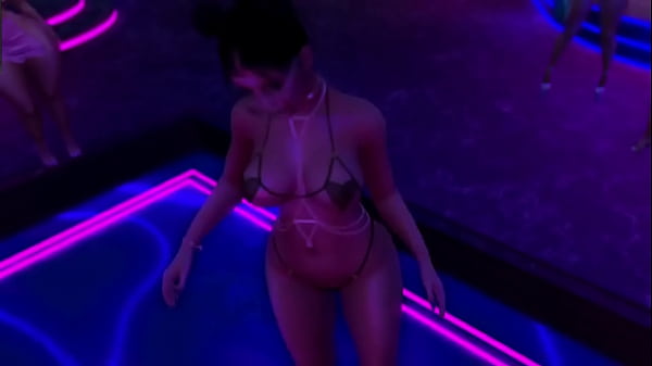 Exhibitionist in microbikini clubbing and dancing 