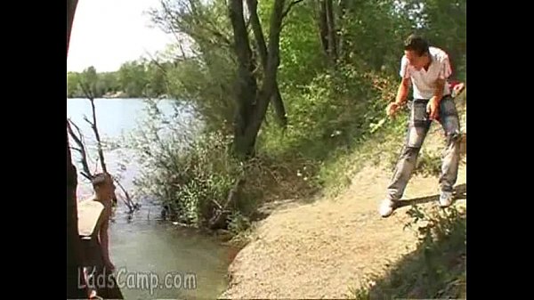 Play MP4 - Cute boy getting plowed by two gay mates outdoors