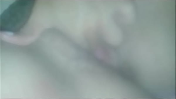 Minha putinha se masturbando