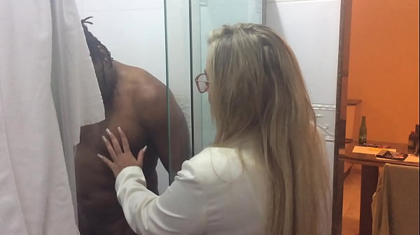 Play MP4 - Brazilian Porn Queen Ines Ventura brought in a guy off the streets to film me slapping that pink pussy &commat; Hotel Lido