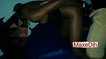 Nonton Varios Paus Desponivel thumbnail