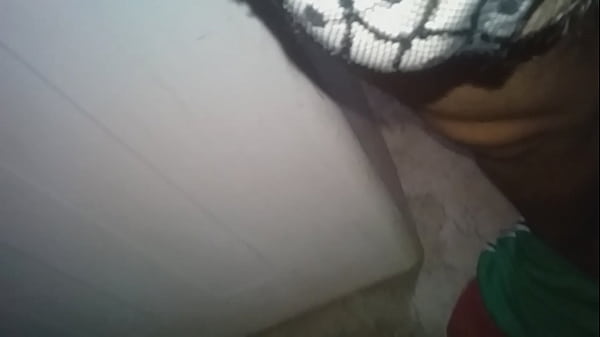 Play MP4 - Con tanga puesta