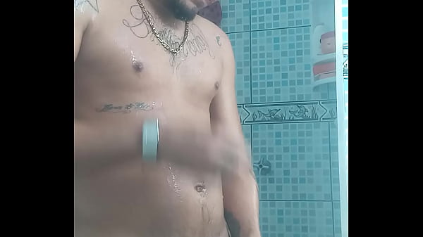 Play MP4 - Macho no banho