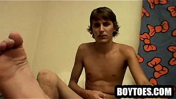 Amateur stud jerking off and using a toy on himself 