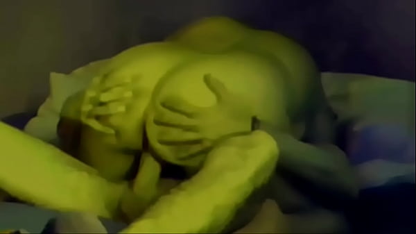 Angie casada se_emputece_y pide_pija Se_escapa a_ser puta de otro macho_fuera de_casa