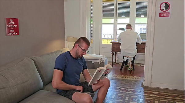 Play MP4 - Teaser &vert; A Library named desire