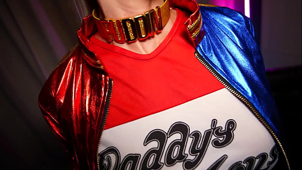 Big tits harley quinn strips for halloween amateur cosplay 