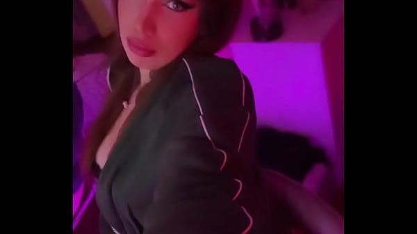 Nonton Nouvelle Vid&eacute;o Sur Mon Profil Tu Peut La Voir Que Si T&rsquo;es Abonn&eacute; thumbnail