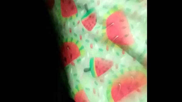 fui bater punheta e encontrei minha subrinha gostosa nobanheirro