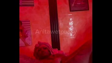 Nonton Watered My Bed thumbnail