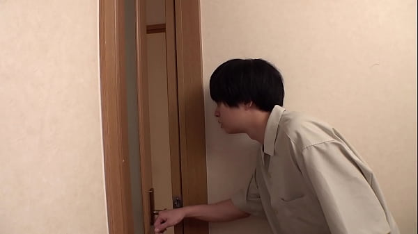 Play MP4 - 旦那が一服している短い時間で、毎日10発以上中出しされています&hellip;。 織田真子