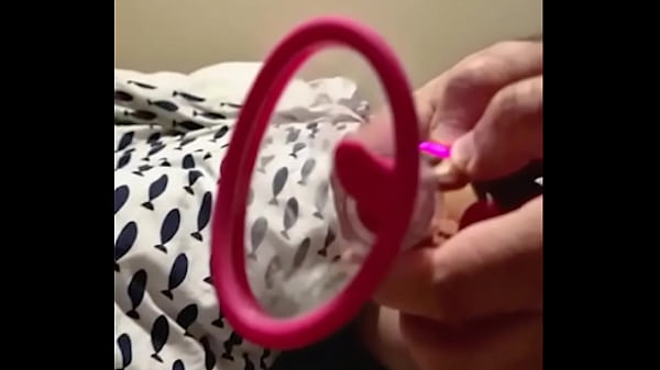 Test d'un nouveau sextoy tr&egrave;s rigolo... tu veux la suite... abonne toi 