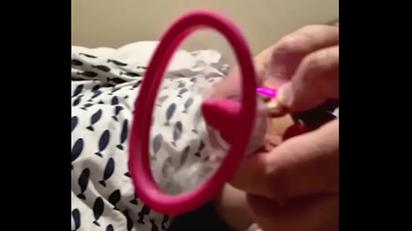 Play MP4 - Test d'un nouveau sextoy tr&egrave;s rigolo&period;&period;&period; tu veux la suite&period;&period;&period; abonne toi