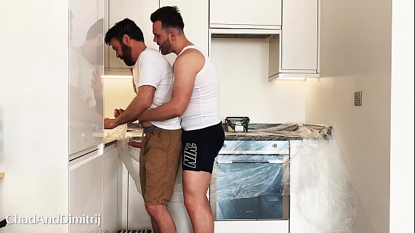 Play MP4 - stepdad doing DIY gets interrupted by stepson's cock in his ass
