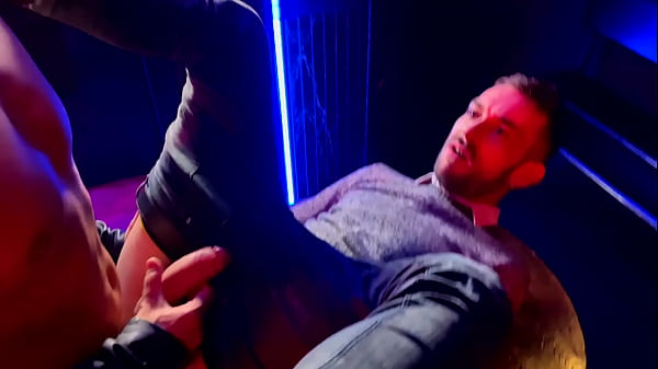 Thiago Empties His Balls In The Ass Of Bony His Assistant thumbnail