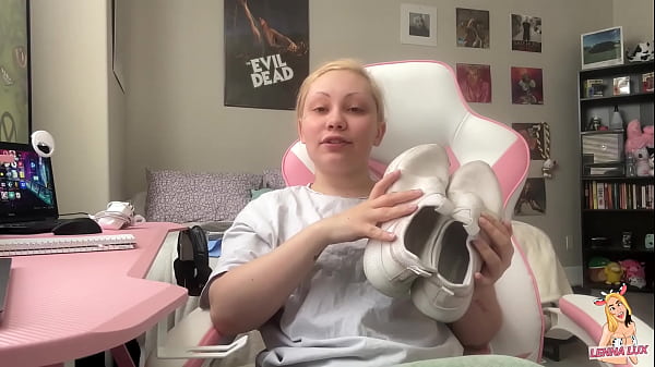 Stinky Nasty Shoe Smeller Jerk Off Instruction thumbnail