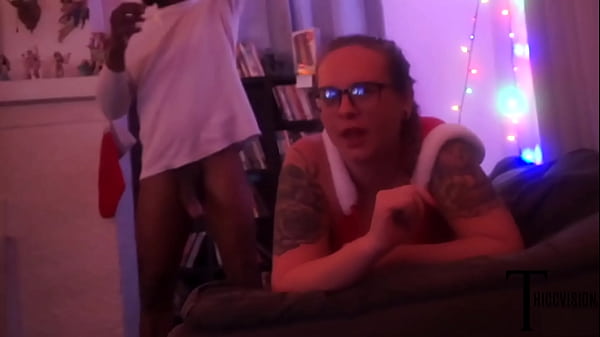 Bbw Christmas Orgy thumbnail