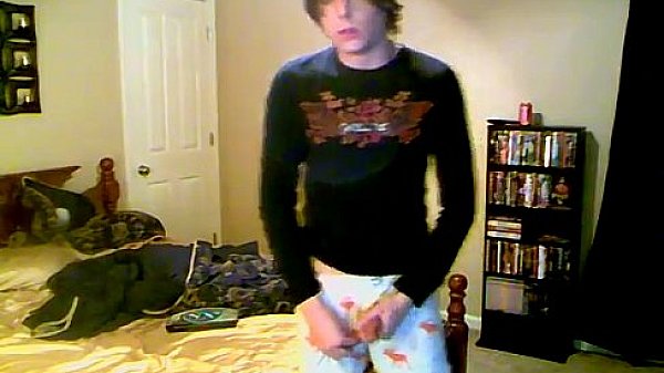 Teen boy gets a gay guy naked and cumming Trace comes home from the 