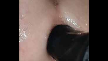 Achei meu maior pau preto,aproveitei e deixei a m&aacute_quina de sexo foder meu rabinho