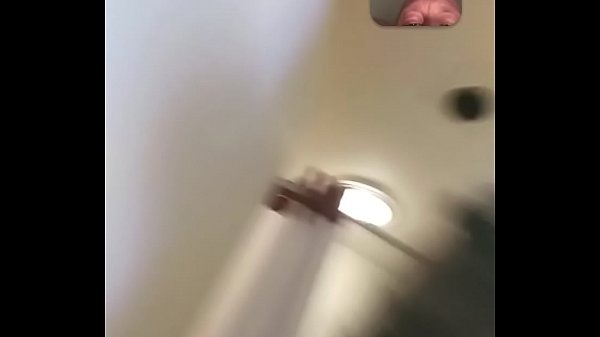 Play MP4 - Sexy bitch