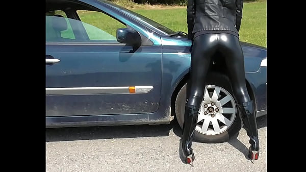 Black Leggings Walking thumbnail