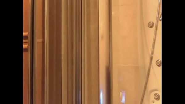 Self-Piss in shower, for all the girls! 