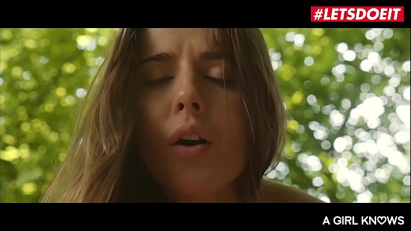 Romantic Pussy Licking In The Woods - LETSDOEIT.COM 