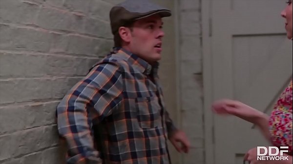 Horny Milf Lexi Lowe Wants Huge Dick Inside Her Dripping Wet Pussy 