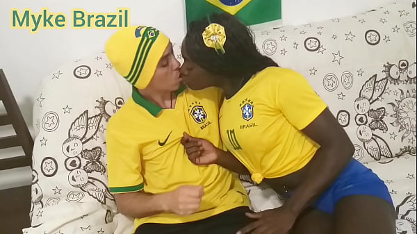 Chamei Meu Amigo Para Ver O Jogo Da Copa E O Safado Meteu Ate As Bolas thumbnail