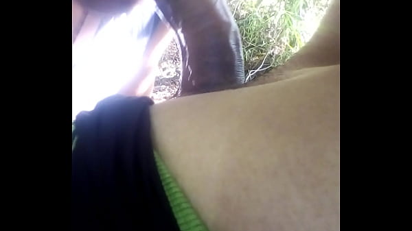 disfrutando una buena chupada 